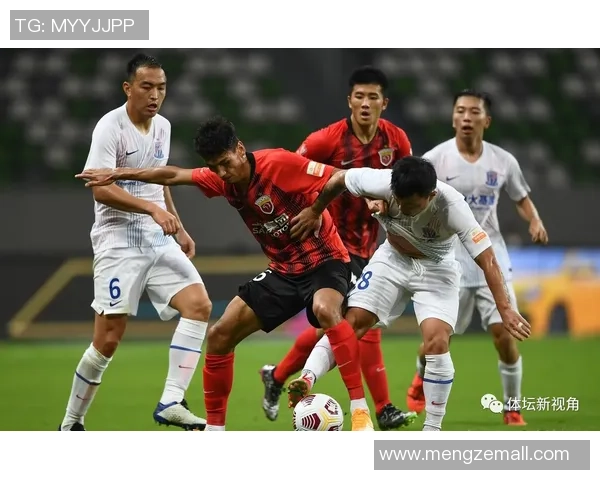 欧冠激战莱比锡凭神扑力克那不勒斯争议判罚引发热议